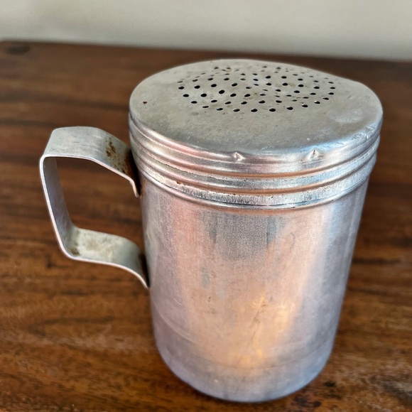 Kitchen Vintage Metal Cinnamon Sugar Shaker Poshmark